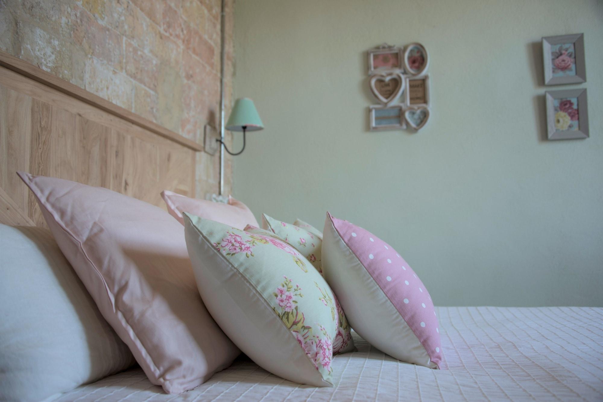 Hotel Capri Ситжес Екстериор снимка
