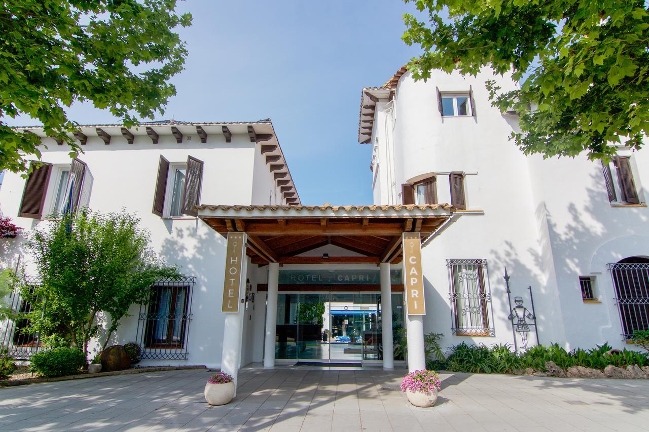 Hotel Capri Ситжес Екстериор снимка