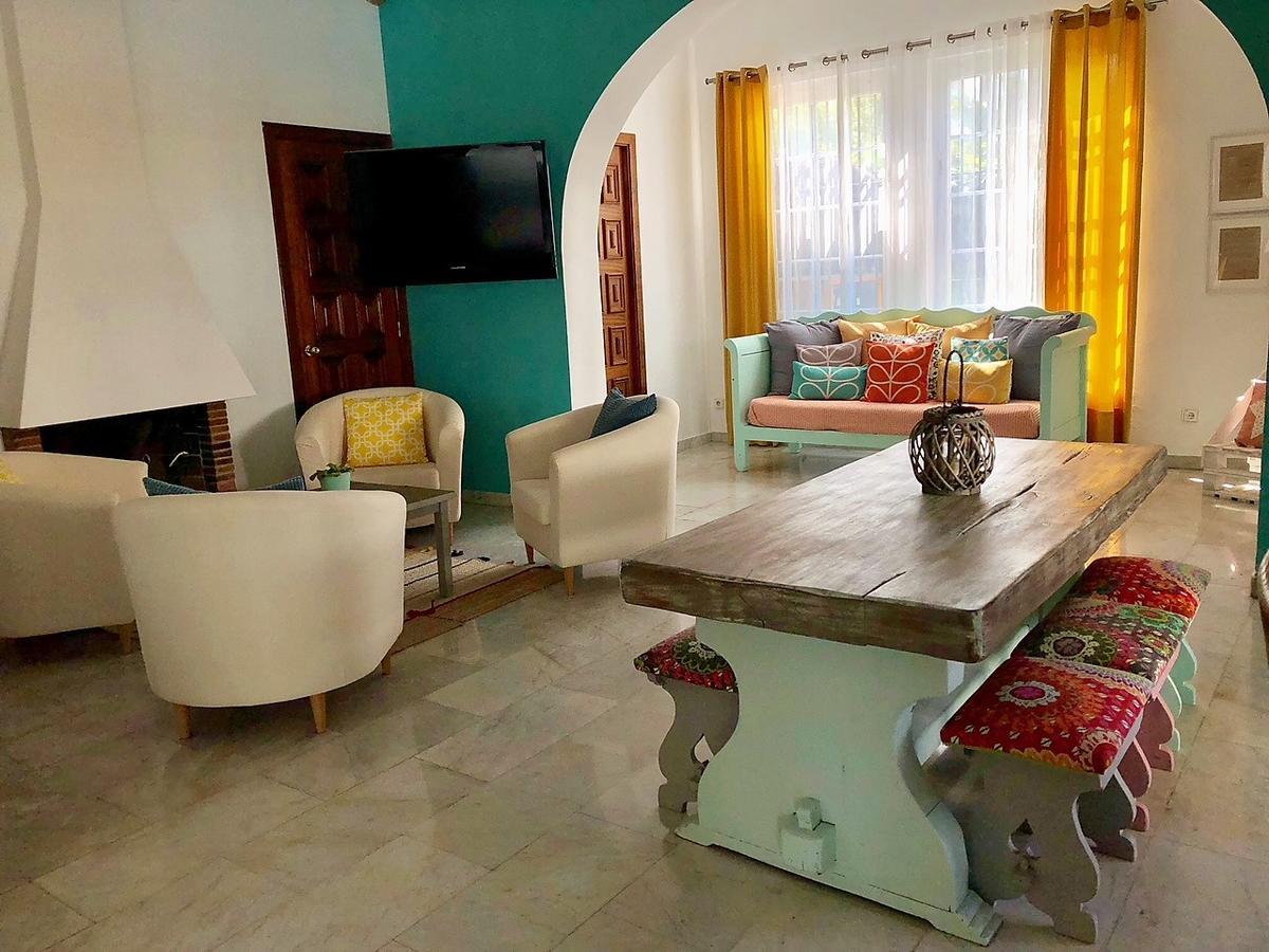 Hotel Capri Ситжес Екстериор снимка