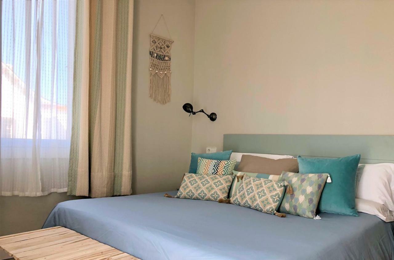 Hotel Capri Ситжес Екстериор снимка